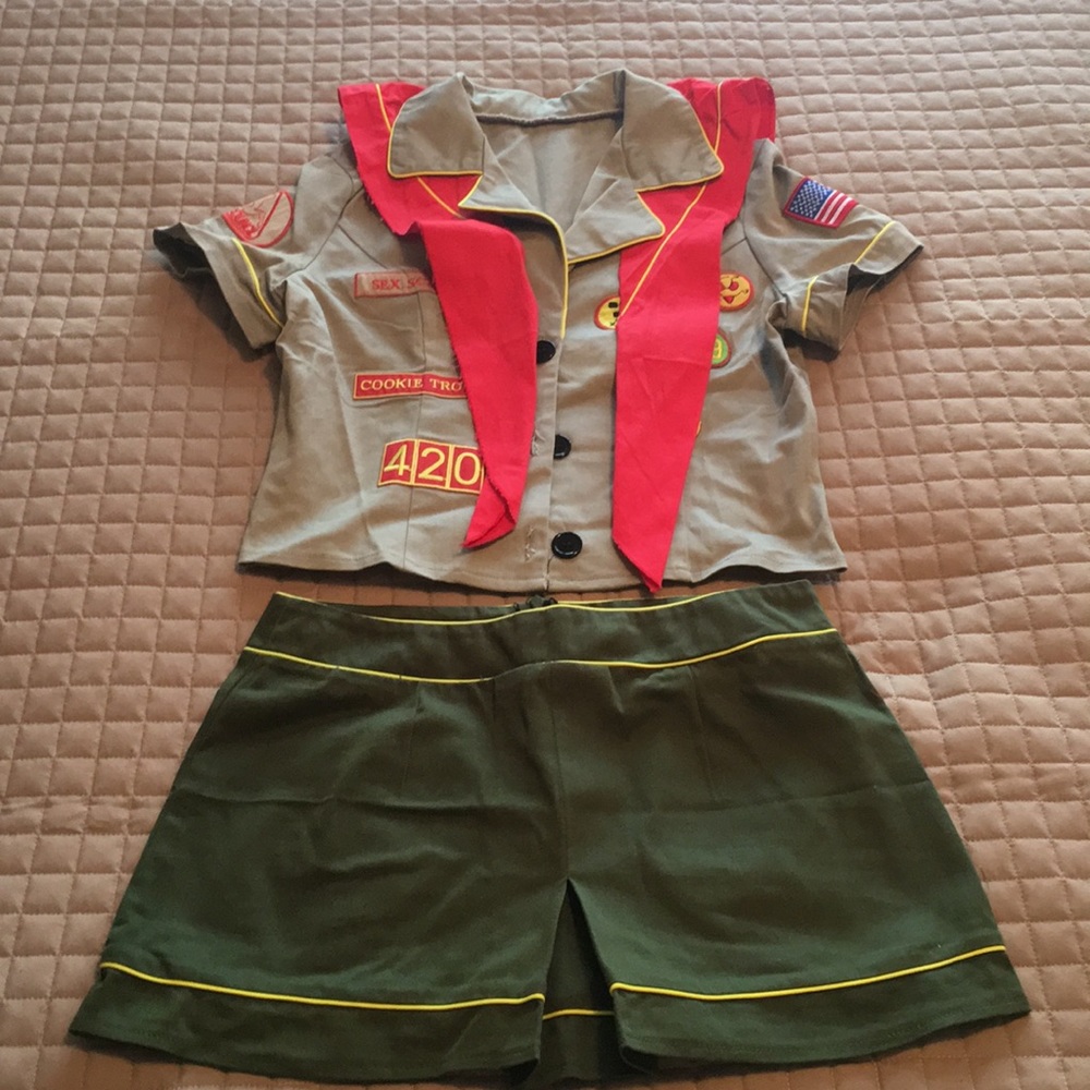 Sexy Girl Scout outfit